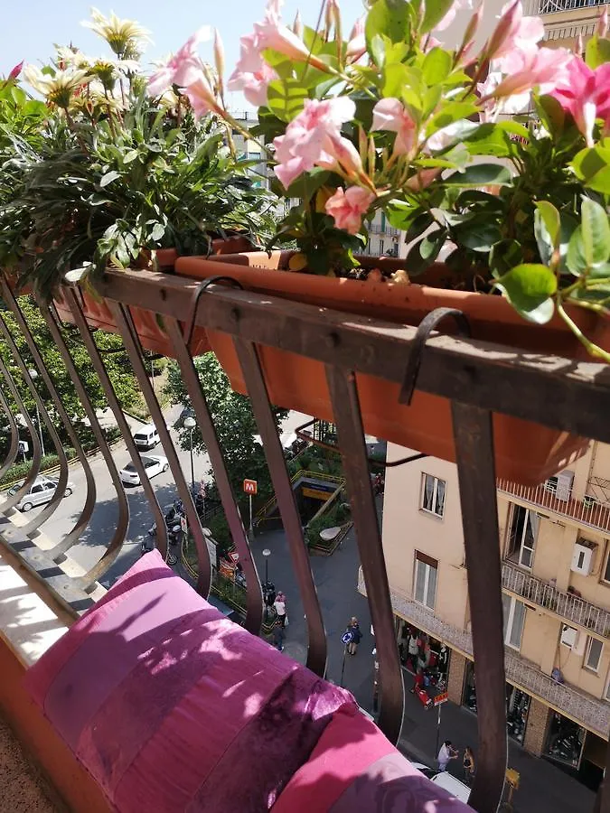 B&B Smiling Neapel 0*,  Italien